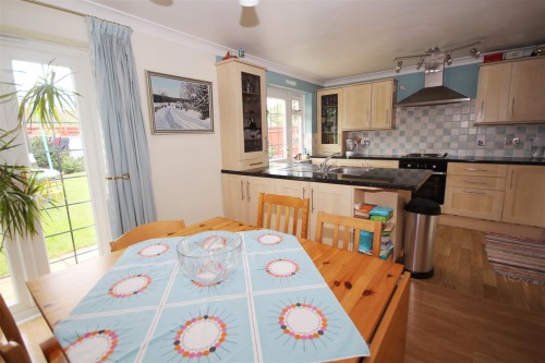 Broadwater Road, Twyford - Photo 4