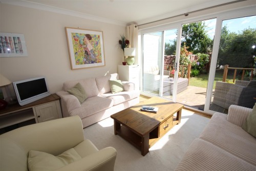 Colleton Drive, Reading - Photo 2