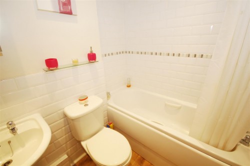 Colleton Drive, Reading - Photo 13