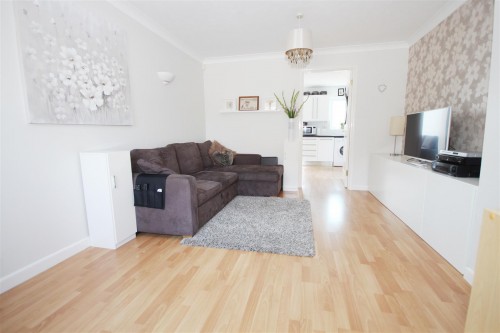 Cotterell Gardens, Twyford, Reading - Photo 2