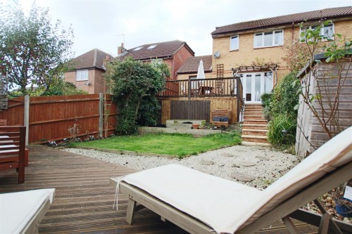 Saunders Close, Twyford, Reading - Photo 12