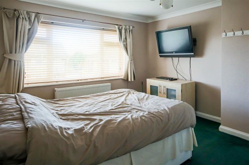 Springfield Park, Twyford, Reading - Photo 16