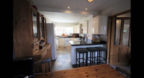 Chaseside Avenue, Twyford, Reading - Photo 3
