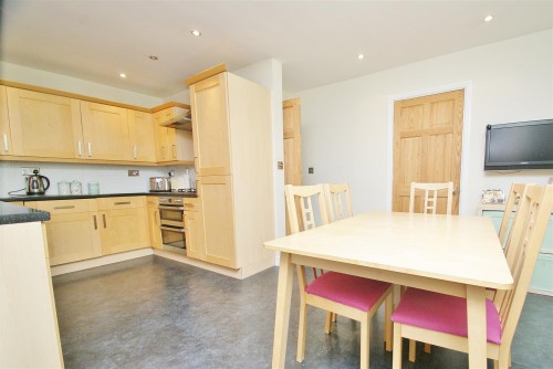 Chandler Close, Weston, Bath - Photo 2