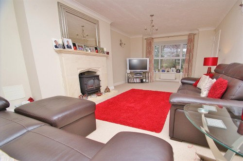 Harrington Close, Bitton, Bristol - Photo 2